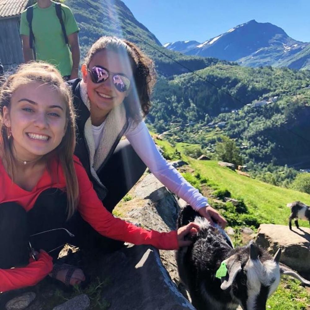 Meet your Posher, Kate